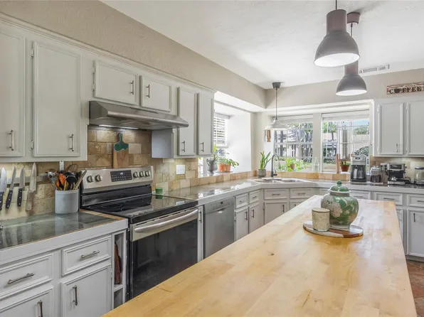 6411 Northway Dr, Spring, TX 77389