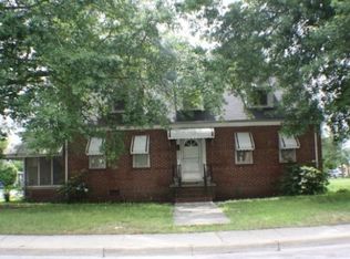 321 Hall St, Franklin, VA 23851