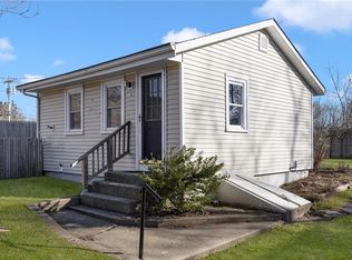 16 Mill Pond Rd, North Kingstown, RI 02852