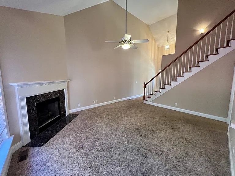 2201 Keegan Dr — Photo 7
