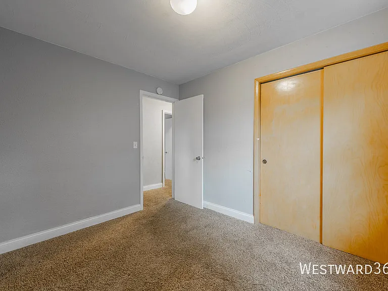 2221 Belmont Ave #SFH — Photo 12