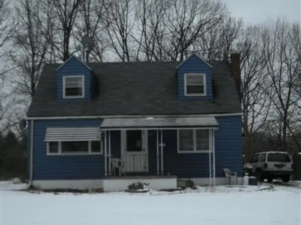 233 Park Way, Struthers, OH 44471