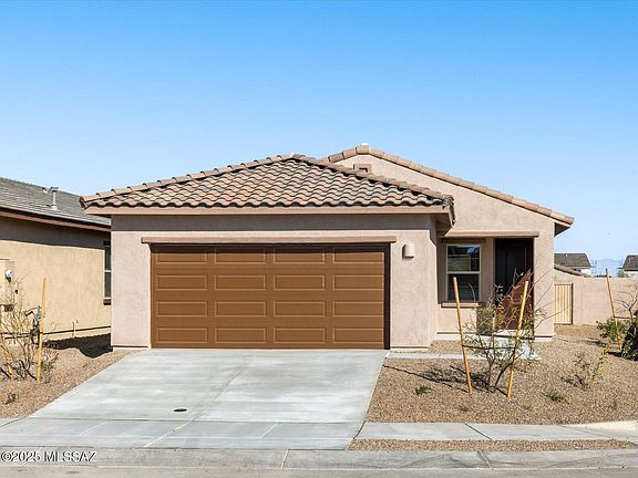3rd image of 852 W Calle Lindo Clavel