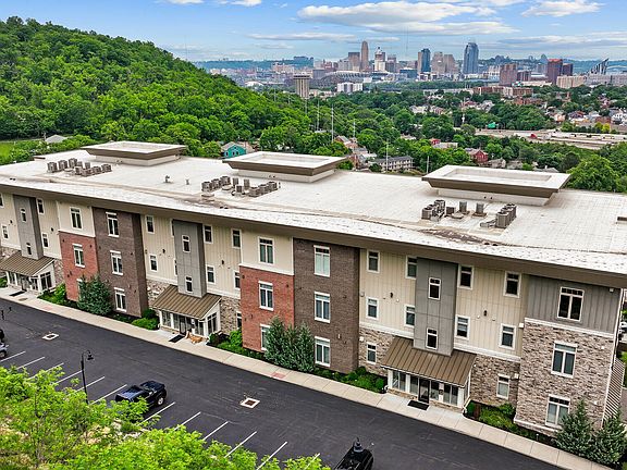 2nd image of 1150 Shavano Dr #16