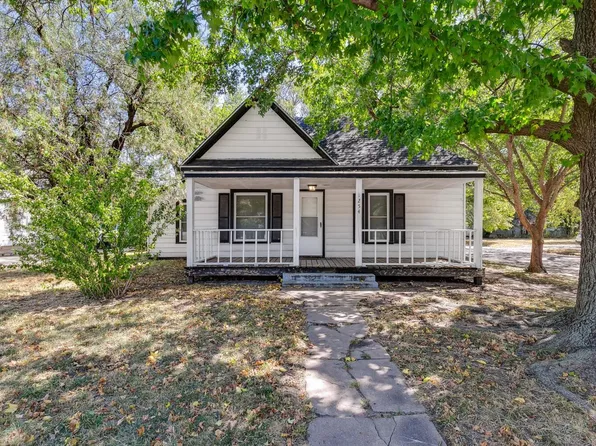 1254 S Laura Ave, Wichita, KS 67211