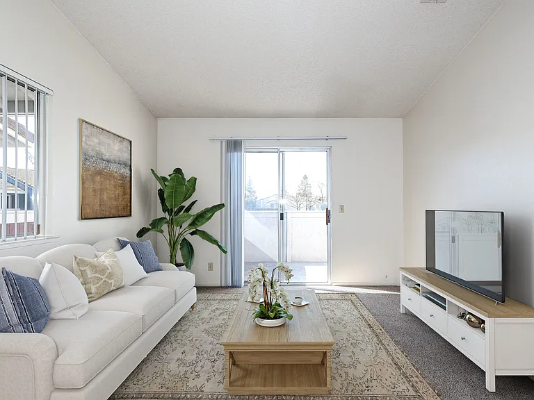Living room 3
