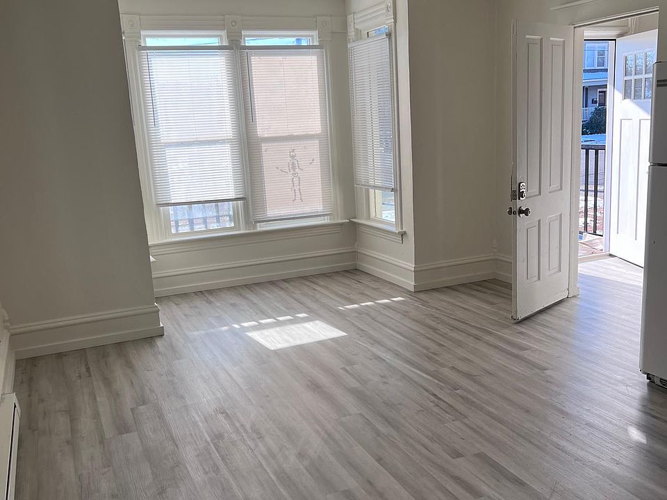 1st image of 1028 W Sinto Ave #1