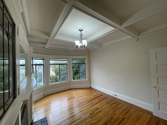 4th image of 117 Henry St #117B