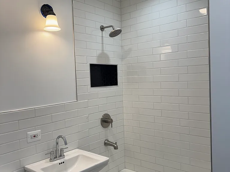 1540 W Garfield Blvd #1 — Photo 6