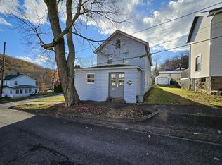 203 Jefferson Ave, Ridgway, PA 15853