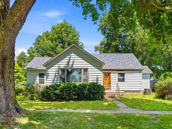 205 E Vine St, Crawfordsville, IA 52621