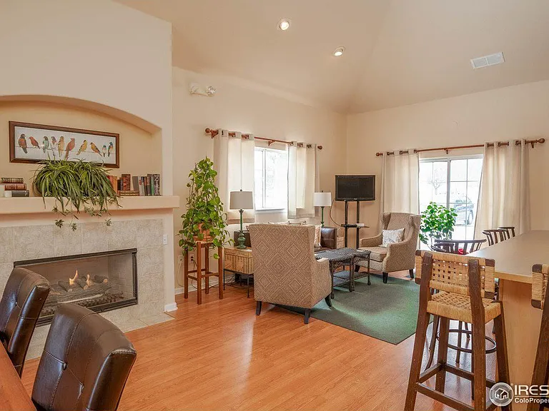 560 Mohawk Dr #40 — Photo 21
