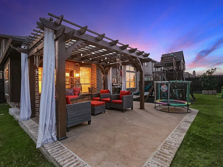 1370 Pelican Dr — Photo 45