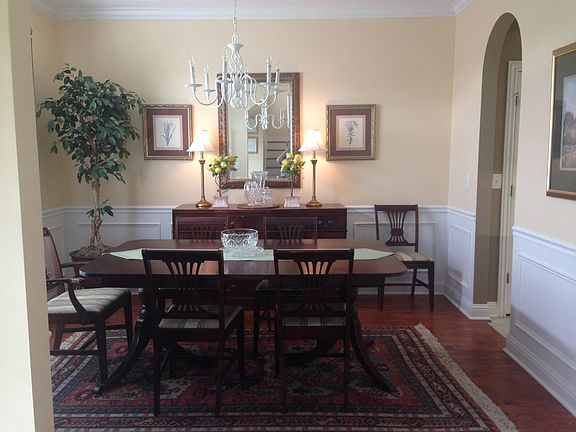 4th image of 521 White Stone Way