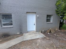 820 Salem St