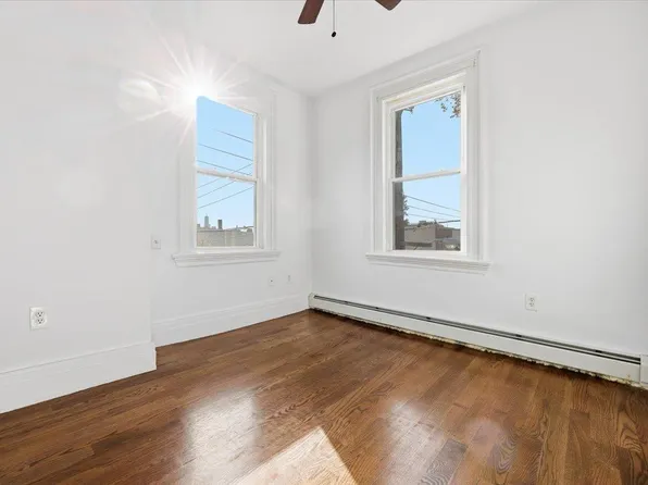 76 Bowers Street image 15 of 22