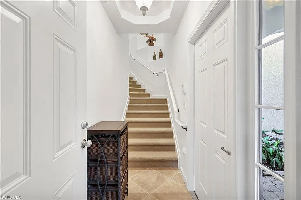3 bed, 2.5 bath, 2297 sqft, $4,500 — Photo 4