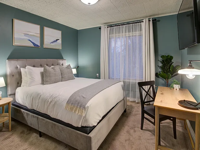 1740 Bel Aire Ave — Photo 4