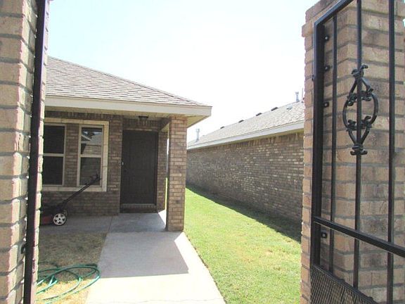 2nd image of 24 Vista Crest Ct