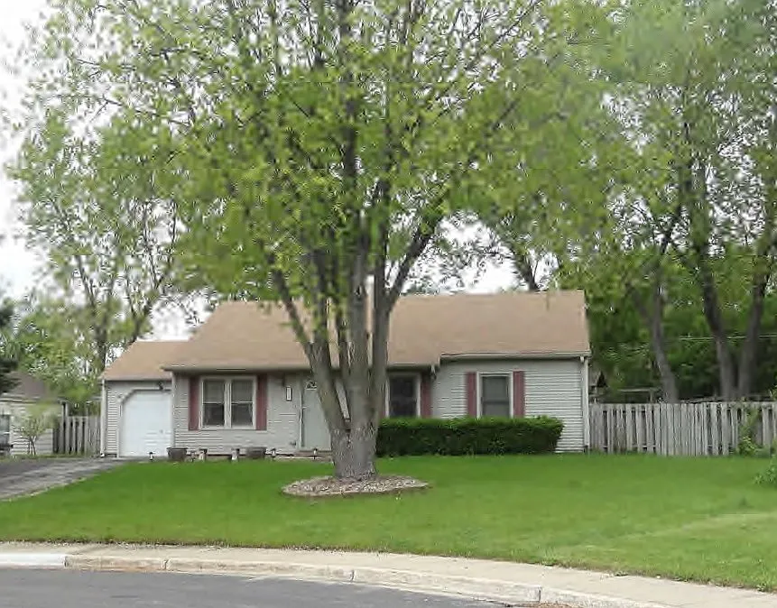 419 Stratford Ct photo 1