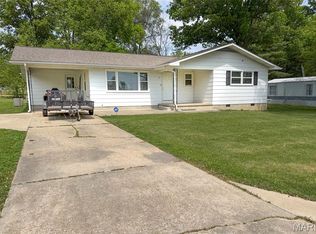 130 Hunt St, Dexter, MO 63841