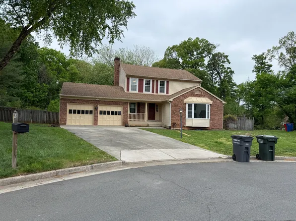 21 Summer Breeze Ct, Sterling, VA 20165