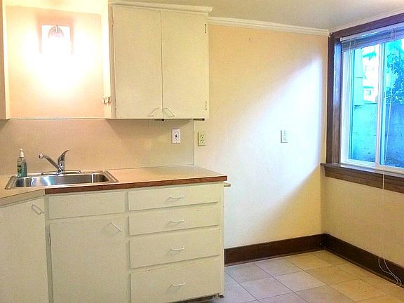 kitchen with eating nook