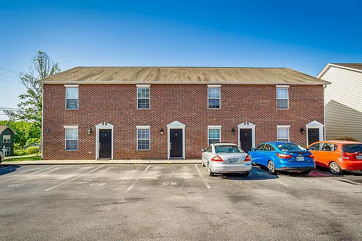 402 Ellis Ave