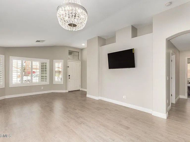1265 W Fruit Tree Ln — Photo 16