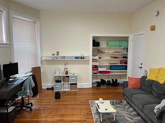 2nd image of 4609 Cedar Ave APT A1