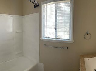 2002 N Lewis Ave, Long Beach, CA 90806