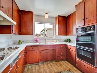 10081 Dewey Dr, Garden Grove, CA, 92840