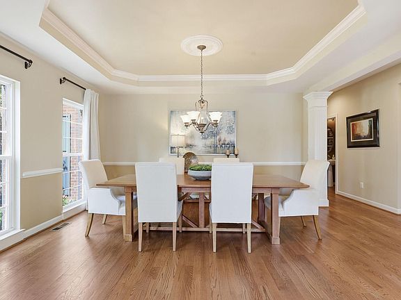 5th image of 4590 Spring Run Rd