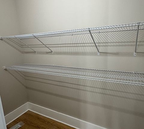 2nd image of 868 Tonawanda St #2