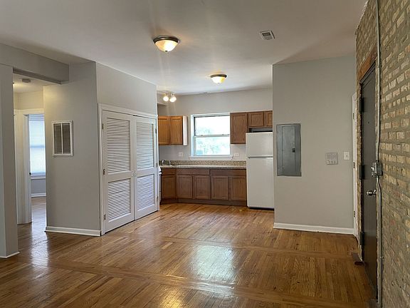 3rd image of 5550 W North Ave #2W