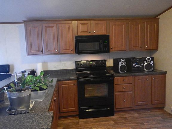 3rd image of 907 N Atkinson Ave Trlr 39