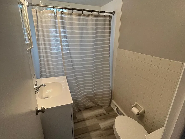 424 Archdale Ave — Photo 12