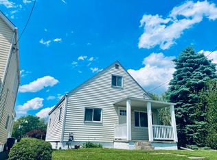 364 Magazine St, Carnegie, PA 15106