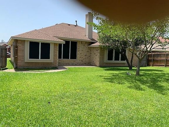 2nd image of 2324 Cantura Dr