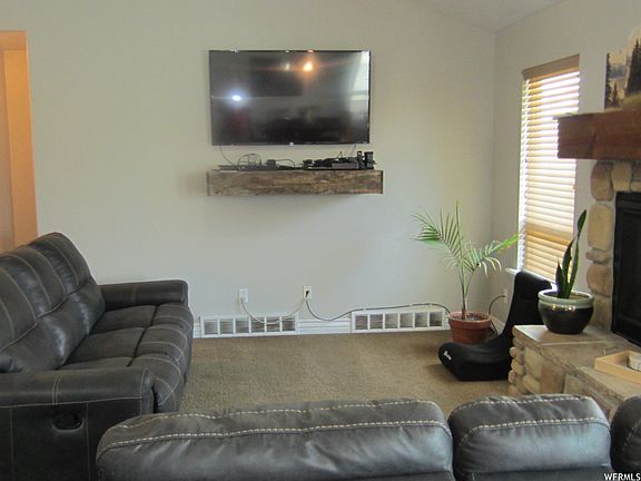 5th image of 518 W Bono Blvd