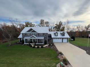 20683 Mackinaw Bluffs Rd, Lexington, IL 61753