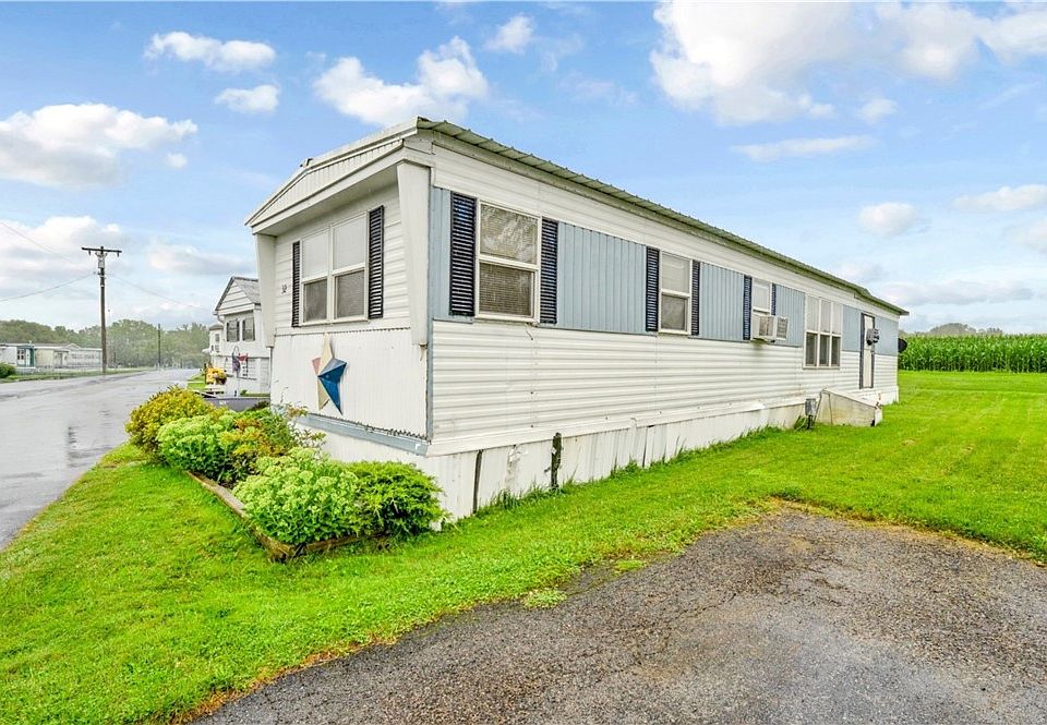 1st image of 1449 Rochester St Lot 32