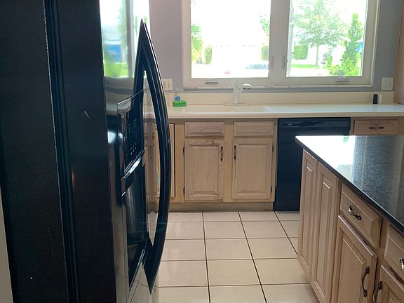 5th image of 5125 Stratemeyer Dr