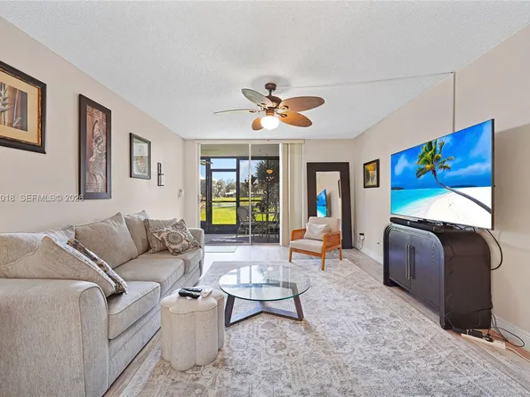 3241 Holiday Springs Blvd APT 106, Margate, FL 33063