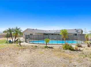 1018 W Casmalia St, Rialto, CA 92377