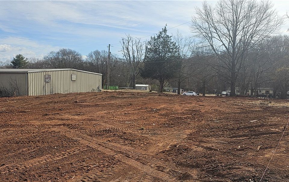 1st image of 265 Reese Ave