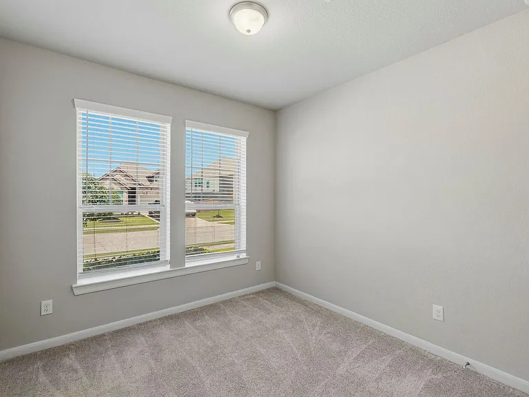 10055 Napier Dr — Photo 17