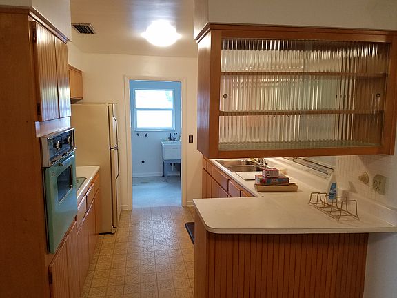 5th image of 2619 56th St S