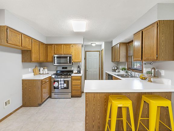 3rd image of 3829 W State St