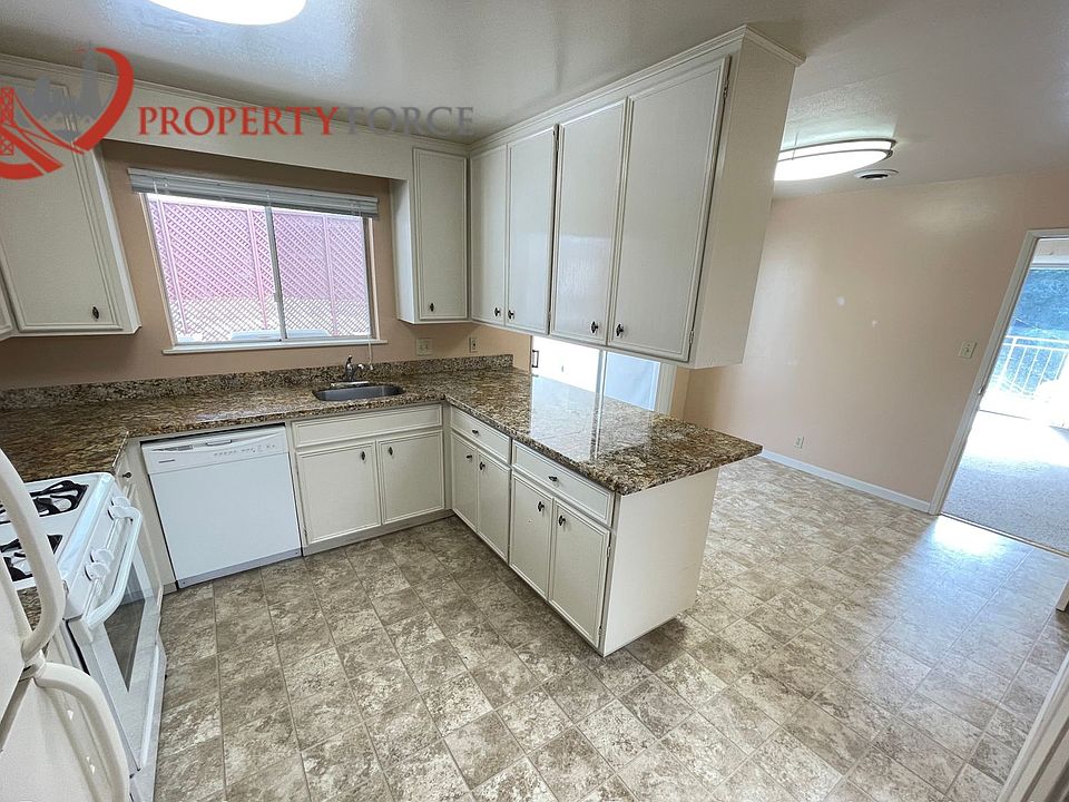 1st image of 15 Mulberry Ct APT 20